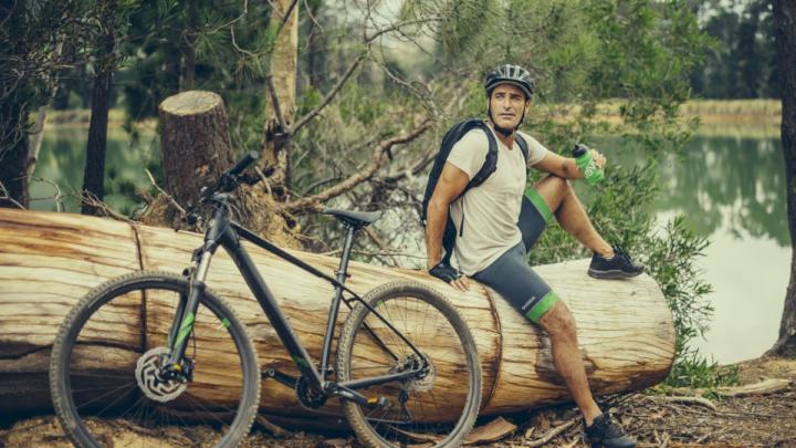 Projekt Na kole jen s přilbou vyjede opět chránit zdraví cyklistů