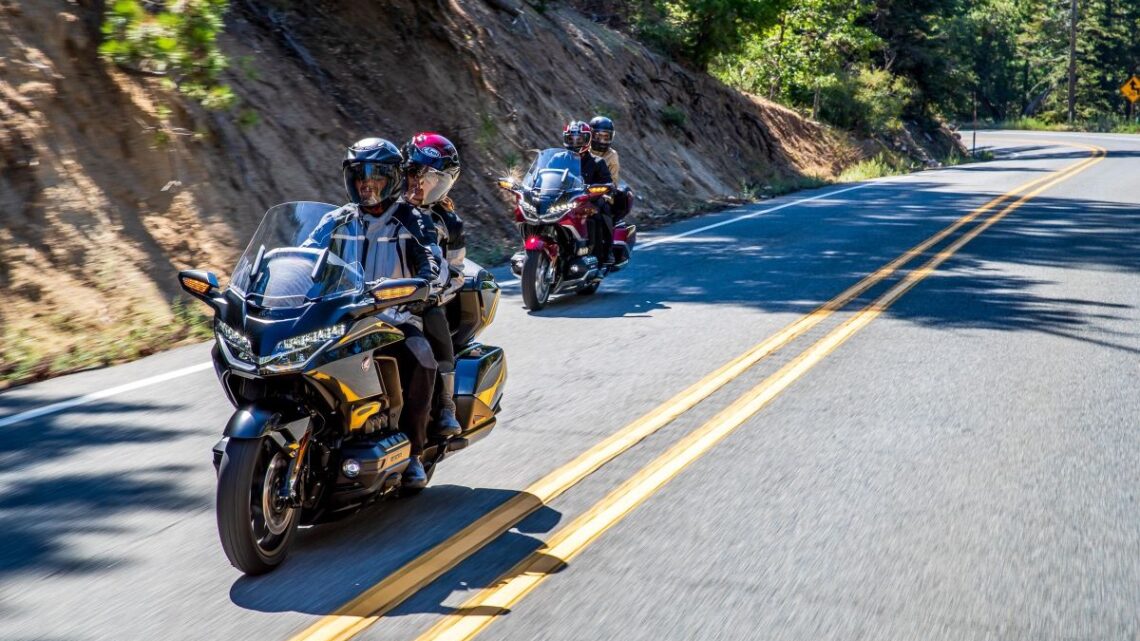 Představují se modernizované motocykly Honda GL1800 Gold Wing a Gold Wing „Tour“ pro rok 2021