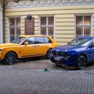 BMW a Rolls-Royce doprovodily výstavu výjimečných hodinek SEW v Praze